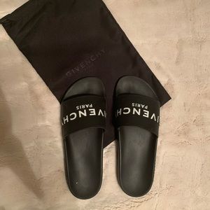 Givenchy rubber slides